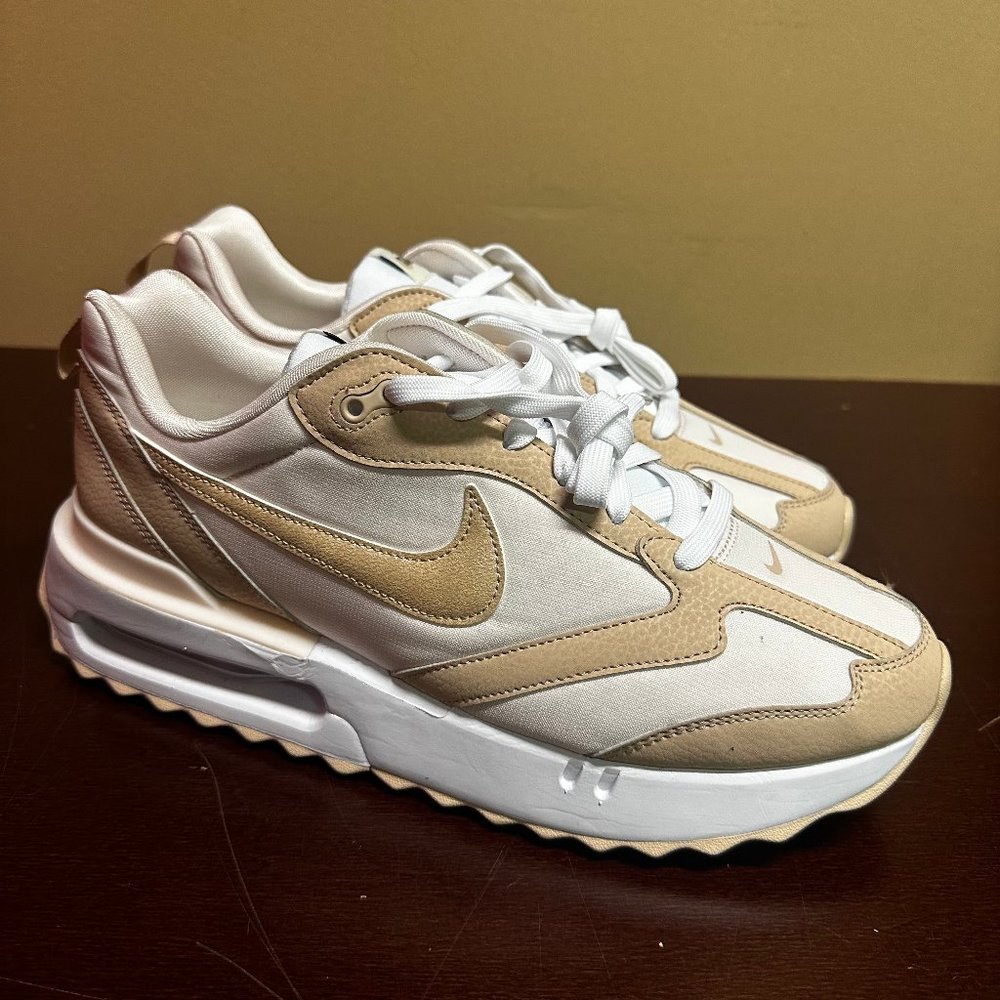 Nike Womens White Beige Air Max Dawn DR2395-600 Sneaker Shoes Size US 11.5
